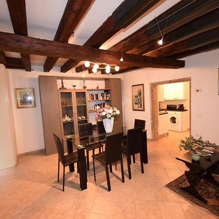Do Pozzi Apartment Venesia Bagian luar foto