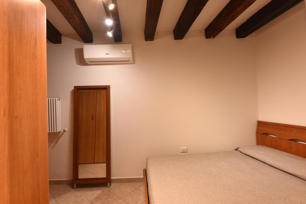 Do Pozzi Apartment Venesia Bagian luar foto